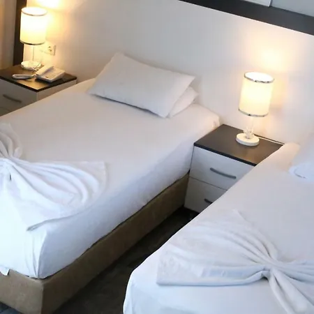 Hotel Eva 3*