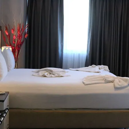 Eva Hotel